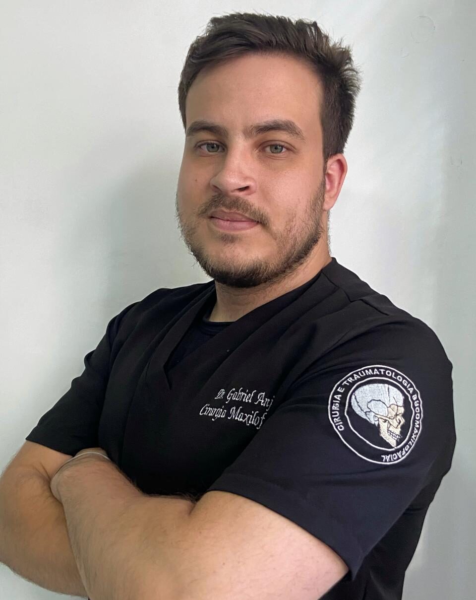 Dr. Gabriel Anjos Bucomaxilo